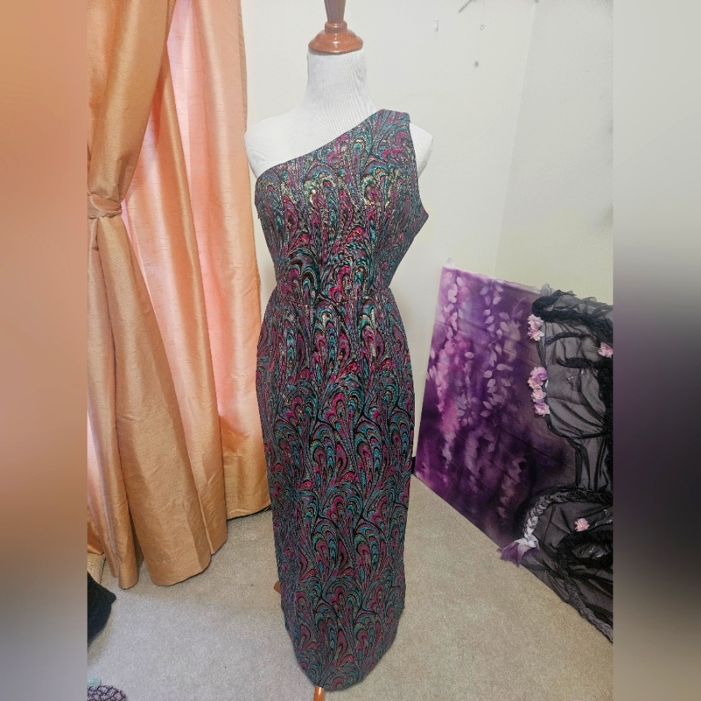 Vintage Peacock Formal Maxi- Excellent Condition!! ❤️❤️
